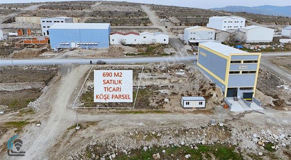 Atatepenin Mevki Yerinde 272 Ada'da 690 M2 Satılık Ticari Arsa