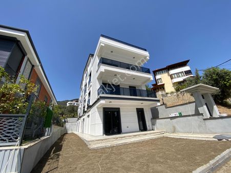 Güçlü Kardeşler Ultra Lüks 3+1 Kat Dublex Deniz Manzaralı Güzel Konum