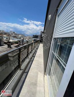 Bahçelievler'de Denize Yakın Yeni Bina