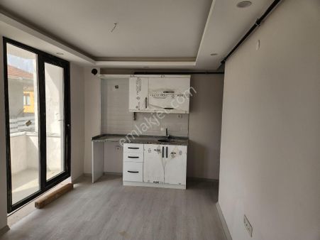 100. Yıl Yanı 1+1 Satılık Lüks Daıre