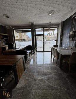 Gölbaşı Cadde Üzeri Satılık Geniş Dükkan