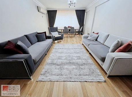 Rw-fly'dan Merkez Efendi Mah Satılık Daire