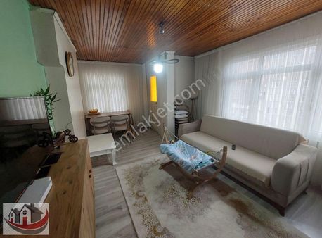 Güneyden Metroya 8 Dakika Yürüme 2+1.90m2 Satılık Daire