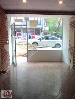 Güneyden Tülin Caddesinde 25m2 Wcli Mutfaklı Kiralık Dükkan