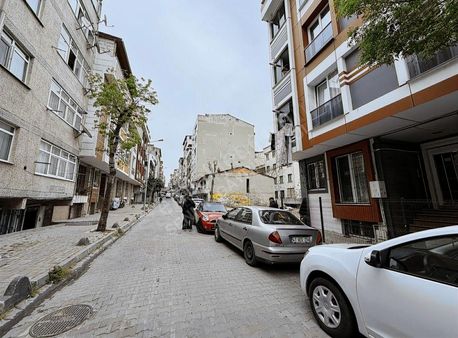 Atatürk Mah. Satılık Kullanışlı 1+1 Y.giriş Daire