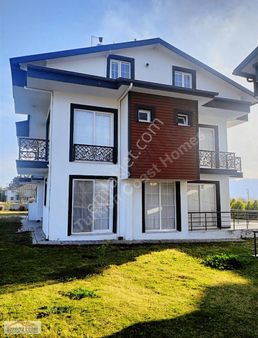 Kadıköy'de 4+1 İkiz Villa