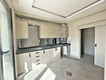 Karacaahmet Kanal Yolu Çvr Kat Ve Cephe Sçn.ultralüx Sıfır 2.5+1