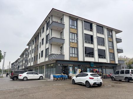 Koçyazı-metek Mahallesi'nde 3+1 115 M2 Satılık Cadde Cephe Daire