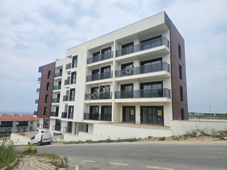 Kusadası Degirmendere Mahallesinde Sıfır 2+1 Ara Kat Daire