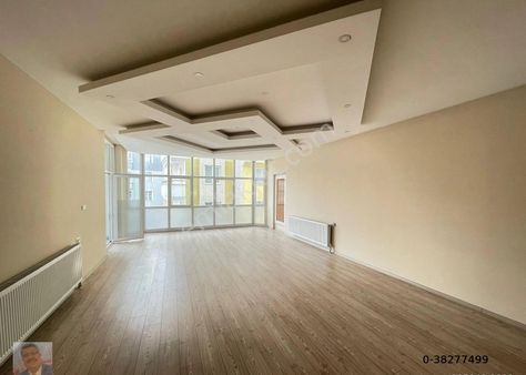 Van İpekyolu Cumhuriyet Mahallesinde İlhami Çakırtaş Emlak A.ş'den 4+1 Satılık Geniş Daire