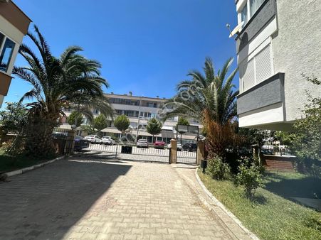 Kumsaldan Altınkumda Deniz Manzaralı Eşyalı_4+1_dubleks Daire*