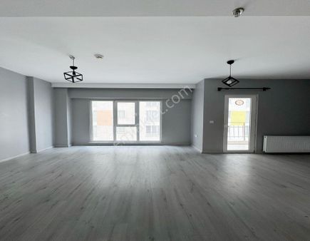 Arena Yapı'dan 7/24 Güvenlik Site İçinde 2+1 Satılık Daire