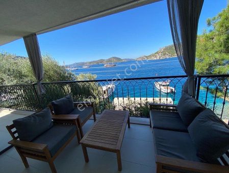 Muğla Marmaris Bozburun Denize Sıfır 4+1 Villa