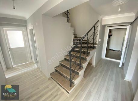 Ekşioğlu Gyd Arapçeşme'de Shell Üstü 4+1 Ç.dubleks Satılık Daire