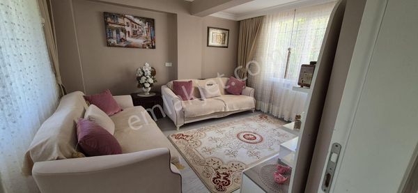 Arnavutköy Merkez Mah. Satılık 140m2 Ters Dublex Daire Müstakil Bahçeli