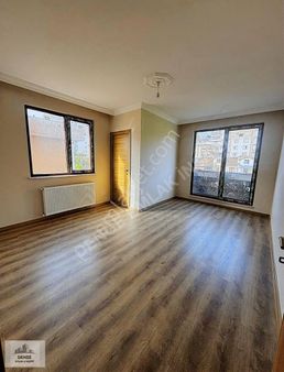 Sancaktar Caddesinde İskanlı 5+2 Dublek Daire