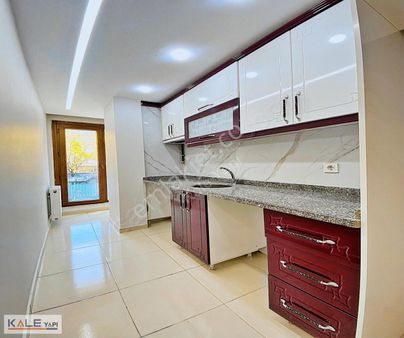 Esenyurt Kale Yapıdan Cadde Üzeri Getirisi Yüksek 2+1 Ara Kat