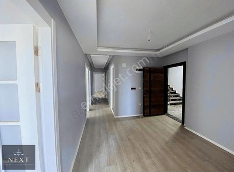 Bostancı 3+1 Site İçerisinde 170m2 Deniz Manzaralı Satılık