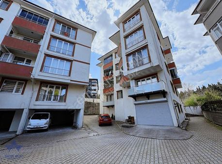 2+1 100m2 Demirciler Mahallesi'nde Ebeveyn Banyolu Satılık Daire
