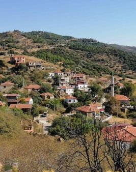 Seferihisar Eski Orhanlıda Satılık Köy Evi