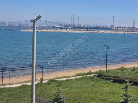 Yalova Taşköprü Zuhalkent'te Denize Sıfır 2+1 Eşyalı Kiralık