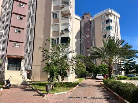 Havuzlu, Güvenlikli, İçi Mimari Yapılı, Çok Geniş 3+1 Şömineli