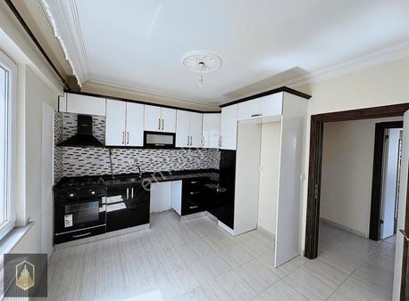 Toprak Gayrimenkul'den Acill! İstasyon Mah. 3+1 140m2 Daire