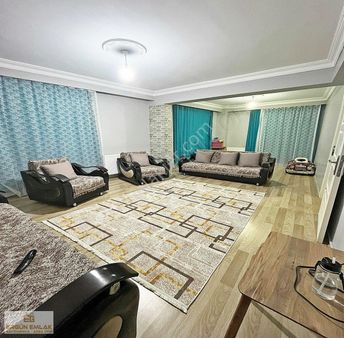 3+1 Bölgenin En Geniş Dairesi Kot Farkından Dolayı Arakat Gibi