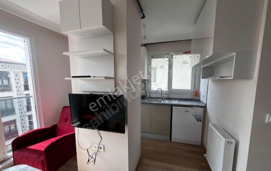 Küçükyalı'da, Eşyalı , Sıfır Yeni Binada, Satılık 2+1