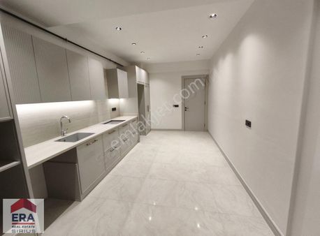 Karahasanlı Mahallesi'nde Önü Açık Satılık Lüks 3+1 Daire