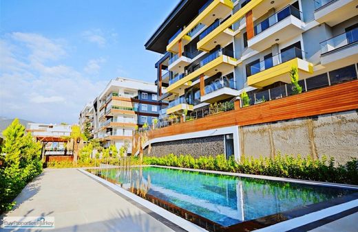 Alanya Kestel'de 2+1 Eşyasız Havuzlu-kapalı Otoparklı Dairemiz