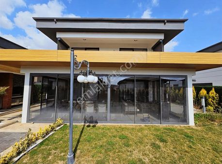 Tanev'den 5 + 1 Ultra Lüx Dört Mevsim Yaşanabilir Villa