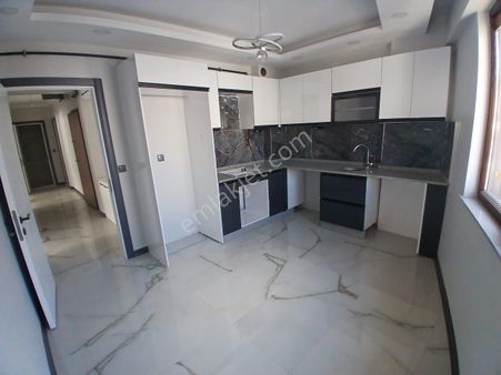 Çamlıca Mahallesinde 2+1 Satılık Daire