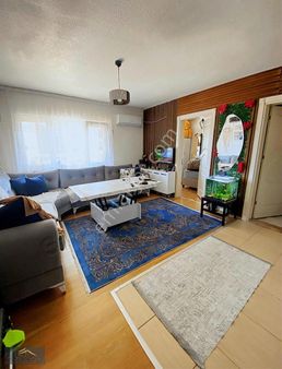 Gazi'de 1+1 Amerikan Mutfak 1. Kat Tramvay 200 Metre Full Kredii