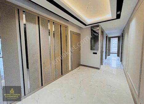 Fuaralanı İlerisinde S.donatılı Satılık Sıfır Cazip 4+1 Daire