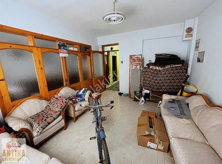 Antika Gayrimenkul'den Anafartalar Mahallesinde Tek Daire