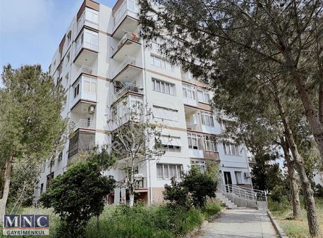 Ulukent'in Merkezinde 3+1 Kilerli, Kullanışlı,geniş Ferah Daire