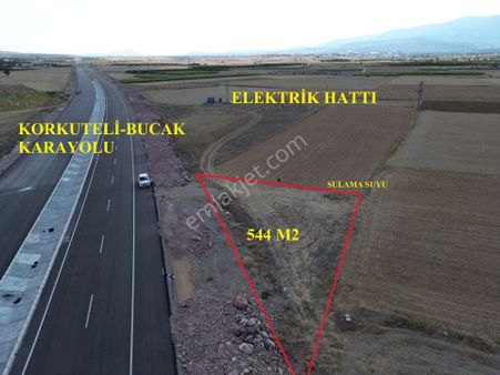 Korkuteli Yeltende Satılk Korkuteli-bucak Yol Kenarı 544 M2 Sulak Tarla