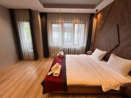 Beyoğlu Feridiye Yenilenmiş Binada Turizm İşletme Belgeli 29 Yataklı 10 Odalı Satılık Otel