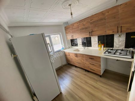 Doğanoğlu Gayrimenkul'den Fırsat Akşemsettin Mah. De Full Yapılı Balkonlu 3+1 Daire