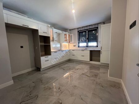 (videolu Tanıtım ) Çengelköy De Butik Sitede 4+1 Satılık Daire