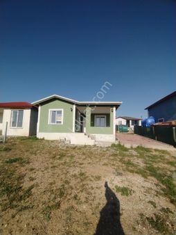 Gül Emlaktan Aydıcık Ta 300mt 1+1 Evli Acil Satılık Hobi Bahcesi