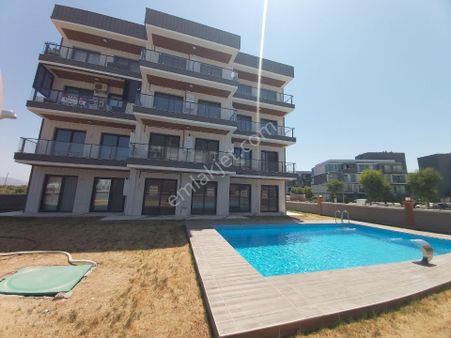 Bakırçay Üni. Yakını_havuzlu Sitede_eşyalı_ Doğalgazlı_sıfır 1+1