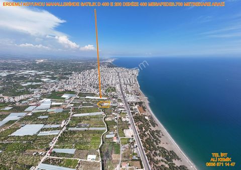 Anayola 200 Denize 400 Metremesafede 3.700 M2 Arazi