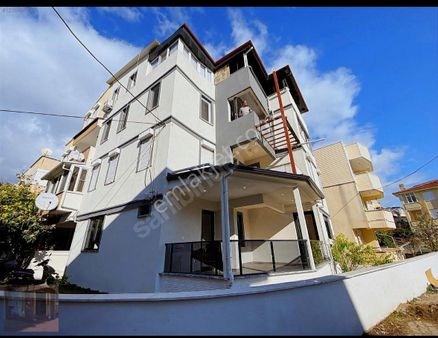 Güçlü Kardeşler Altınoluk Merkezde Anayolun Altında 3+1 İçi Sıfır Daire