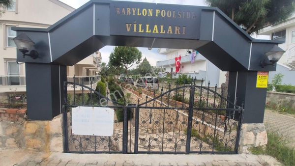 Didim, Yeşilkent'te, Elit Havuzlu Sitede Muhteşem Fourleks Villa
