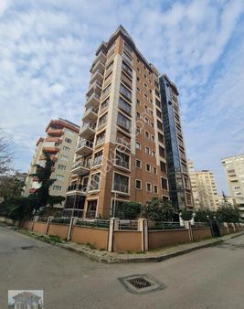 Kordonboyu Sahilde Deniz Manzaralı Satilik 2+1daıre