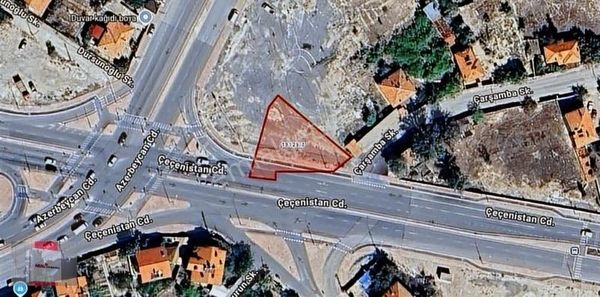 Meram Belediyesi Yakını 4 Yol Köşesi Satılık Komple Ticari Arsa