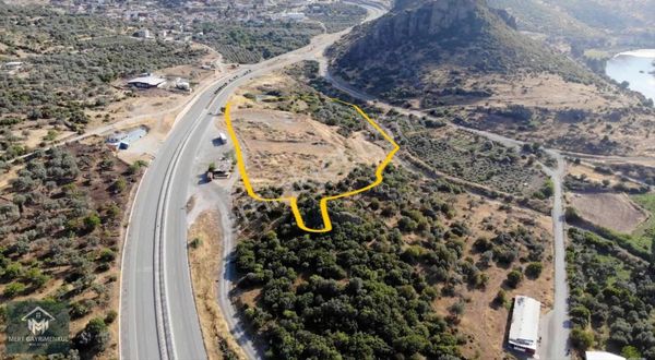Menemen-manisa Yolu Cepheli Satılık Depoya Uygun 18 Dönüm Arazi