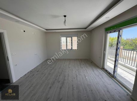 Atlas Emlak'tan Uzunoluk Mah. Geniş 2+1 Satılık Daire